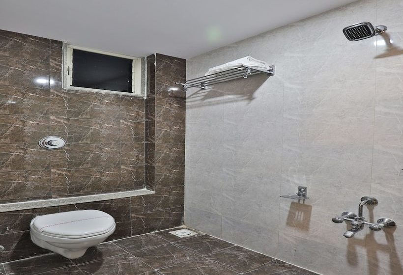 فندق Capital O 29562  Luxura