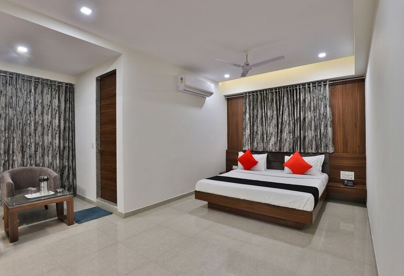 فندق Capital O 29562  Luxura