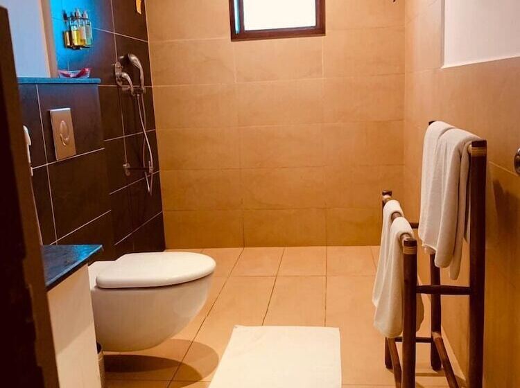 فندق Machaan Plantation Resorts Sakleshpur