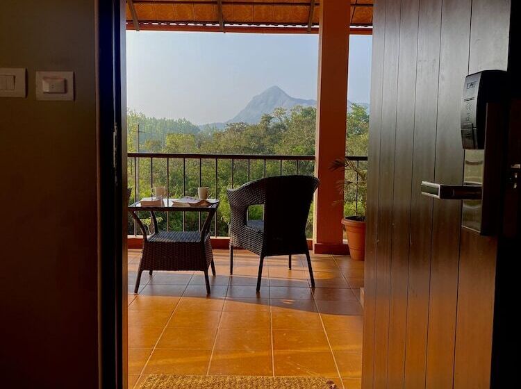 فندق Machaan Plantation Resorts Sakleshpur