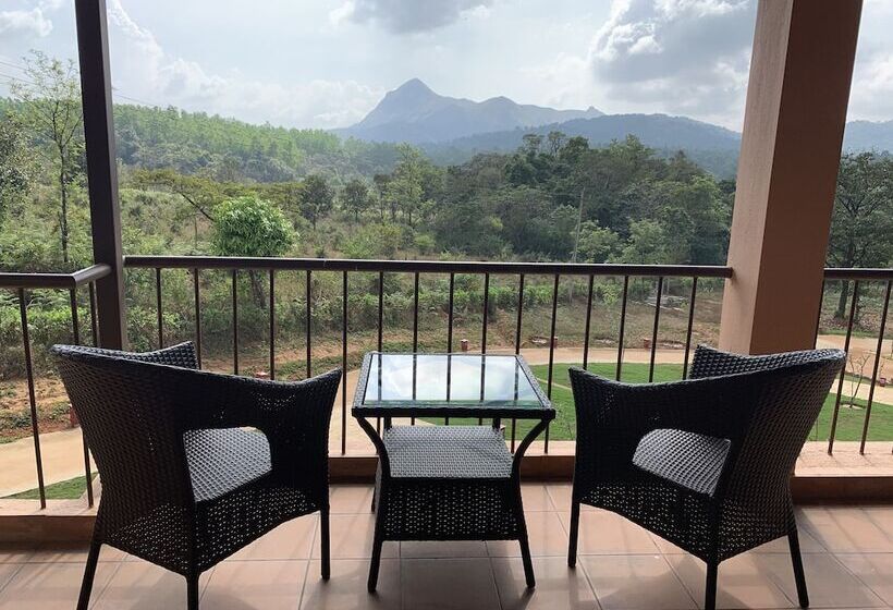 فندق Machaan Plantation Resorts Sakleshpur