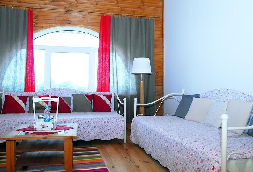 בית מלון כפרי Maison Blanche Ecohousе