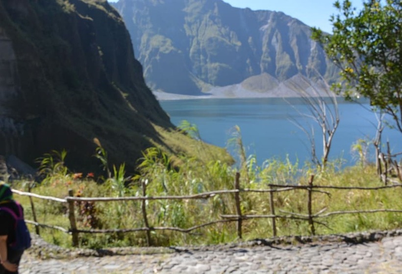 ホテル Majestic Mt Pinatubo Tour And Homestay