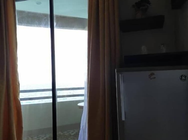 בית מלון כפרי Marjhun's Apartelle