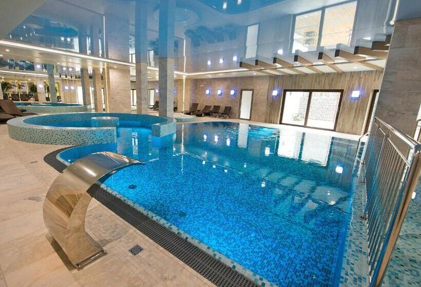 Отель Molo Resort