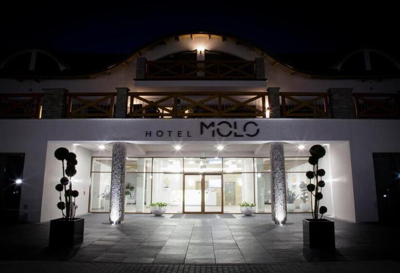 Отель Molo Resort