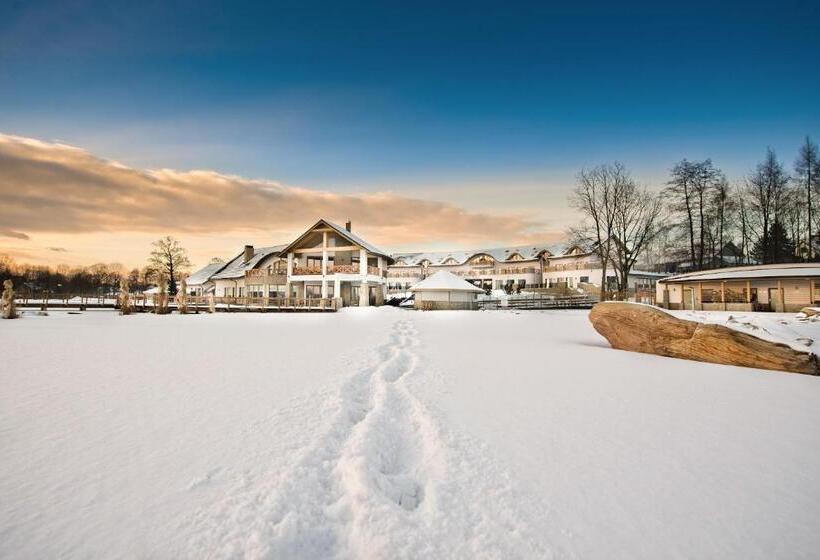 Отель Molo Resort