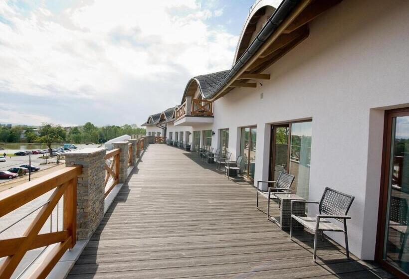 ホテル Molo Resort