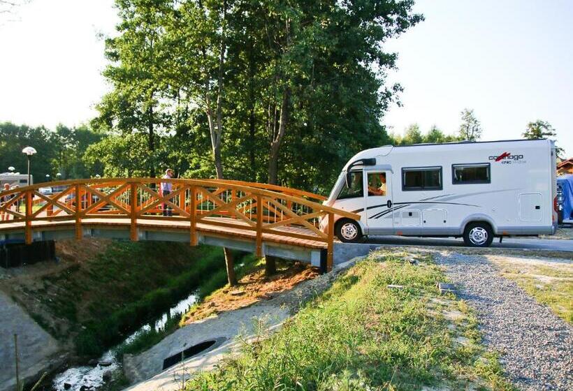 Отель Molo Resort