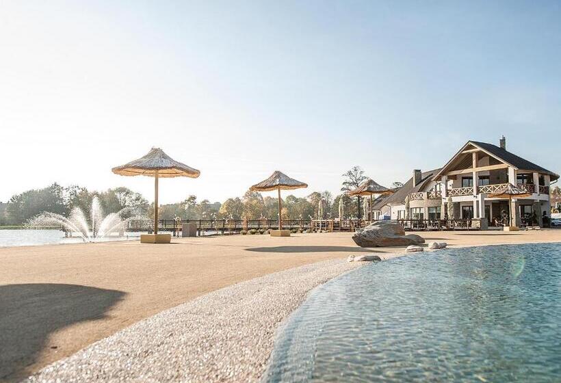 Отель Molo Resort