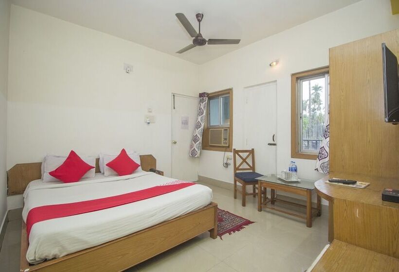 فندق Nandanik Palace By Oyo Rooms