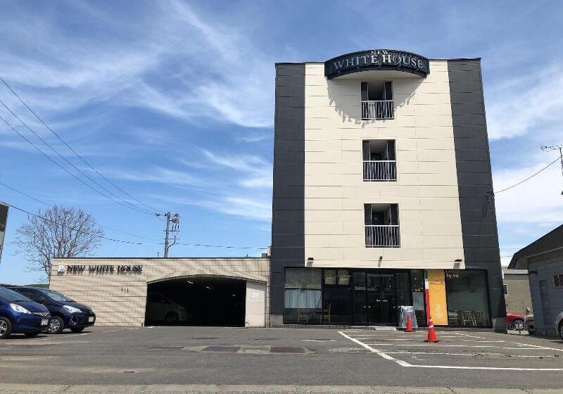 酒店 New White House