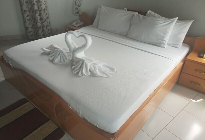 هتل Odjidja Royal Palace