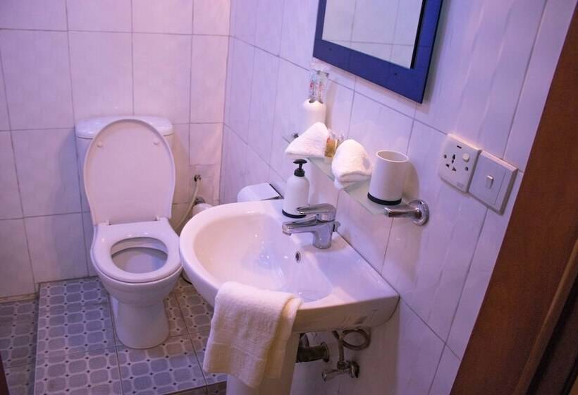 هتل Odjidja Royal Palace