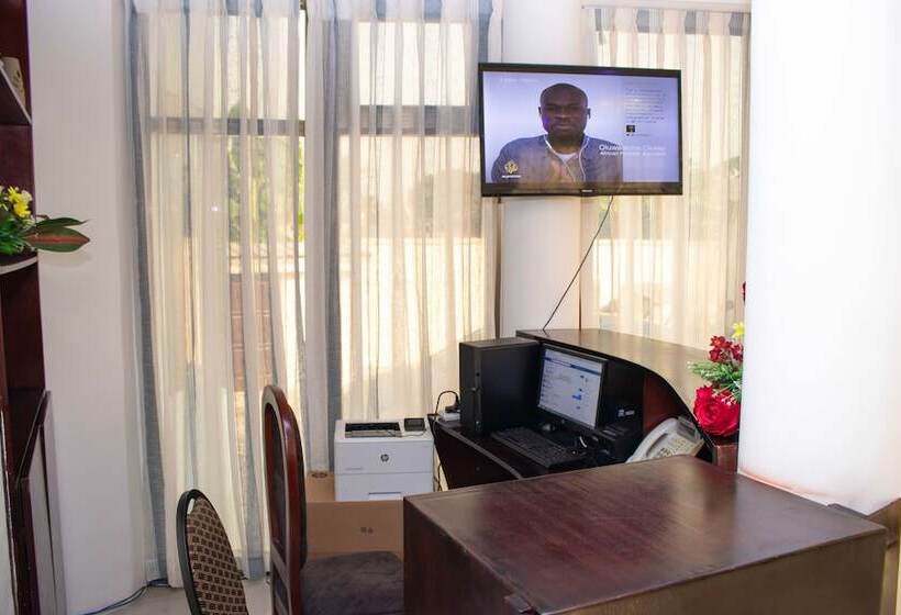 هتل Odjidja Royal Palace