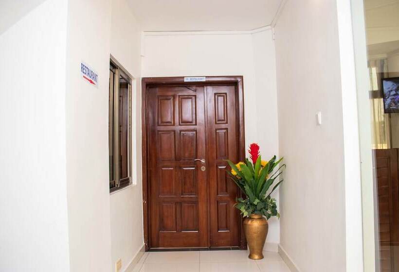 هتل Odjidja Royal Palace