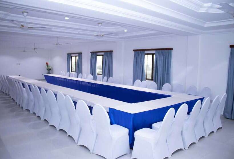 هتل Odjidja Royal Palace