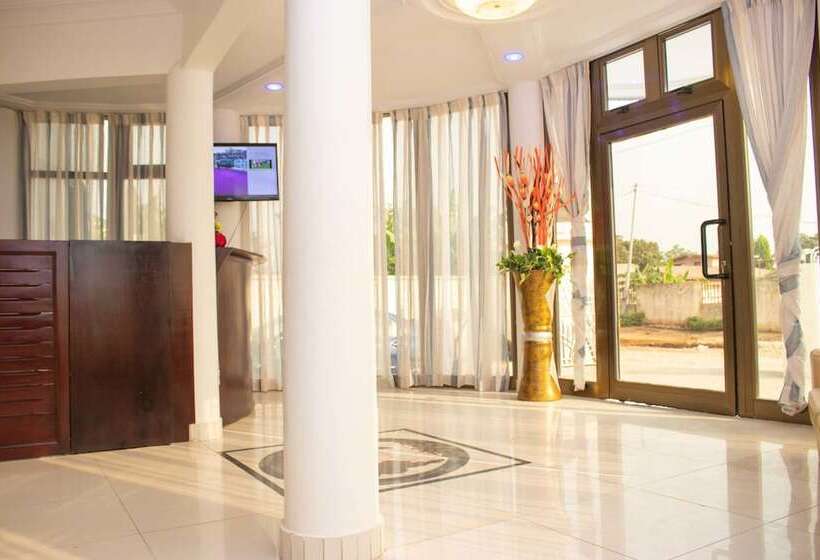 هتل Odjidja Royal Palace