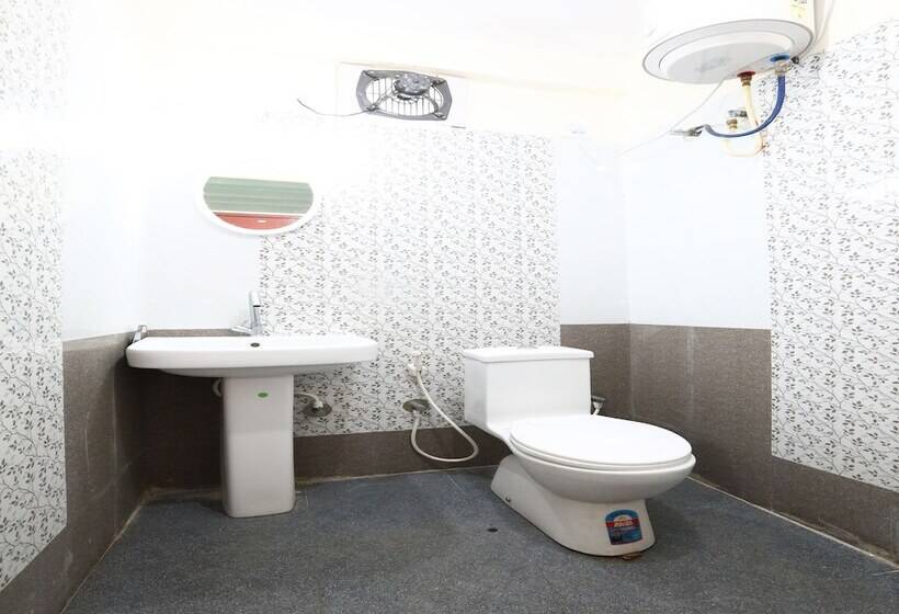 فندق Oyo 27782 Hosamane Lodge