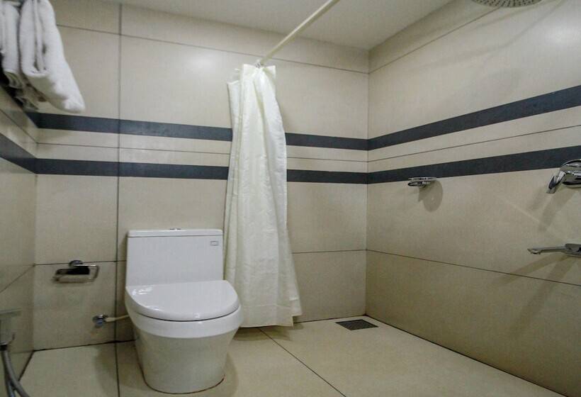 Hotel Oyo 28711 Structural Homes Nesr Emea