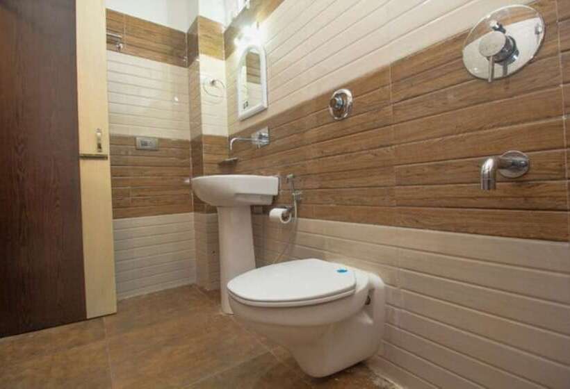 Отель Panchadeep Bhawan Falakata