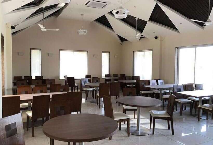 فندق Prabhu Farms And Resort