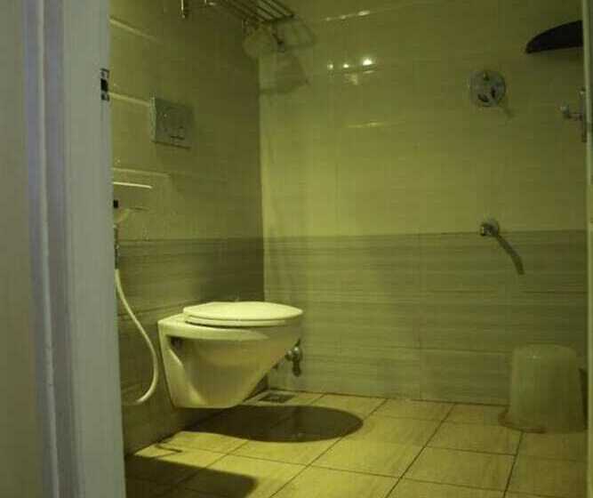 酒店 Raga Residency