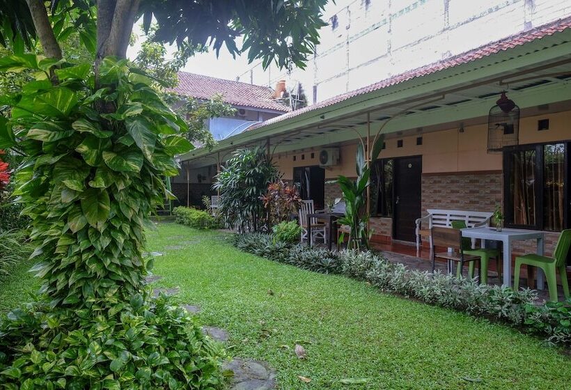 Szálloda Reddoorz Syariah @ Colomadu 2