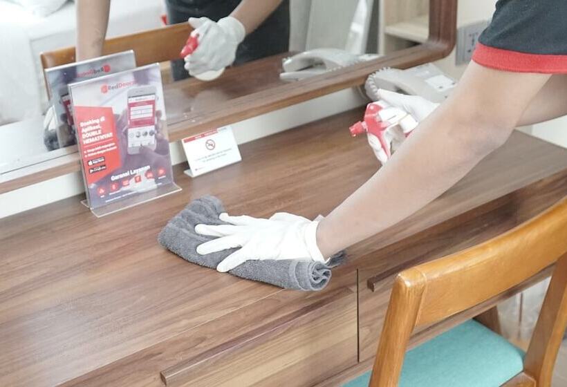 Szálloda Reddoorz Syariah @ Colomadu 2