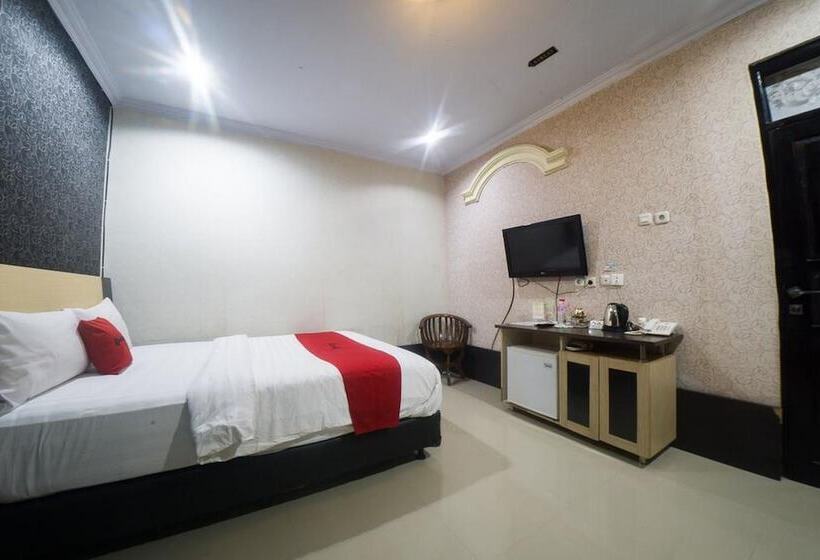 فندق Reddoorz Syariah Near Rsud Ainun Habibie Gorontalo