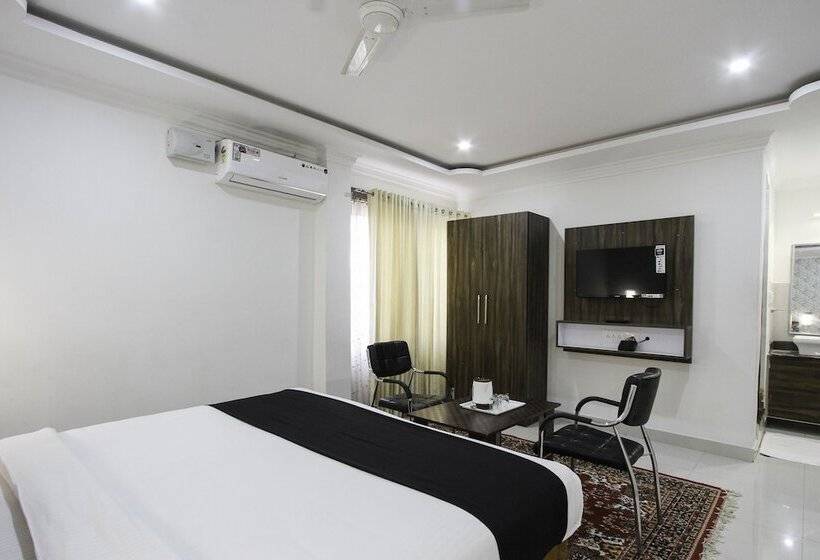 酒店 Rich Fort By Oyo Rooms