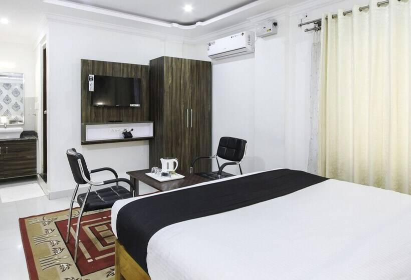 בית מלון כפרי Rich Fort By Oyo Rooms