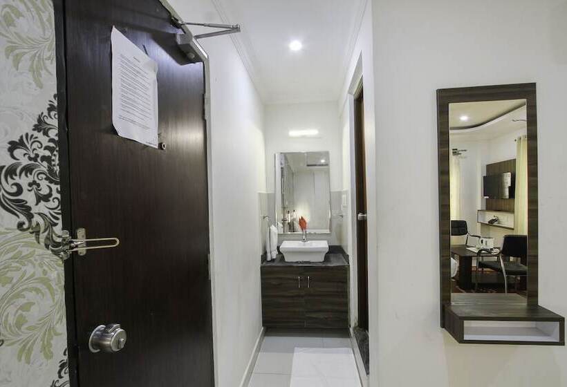 בית מלון כפרי Rich Fort By Oyo Rooms