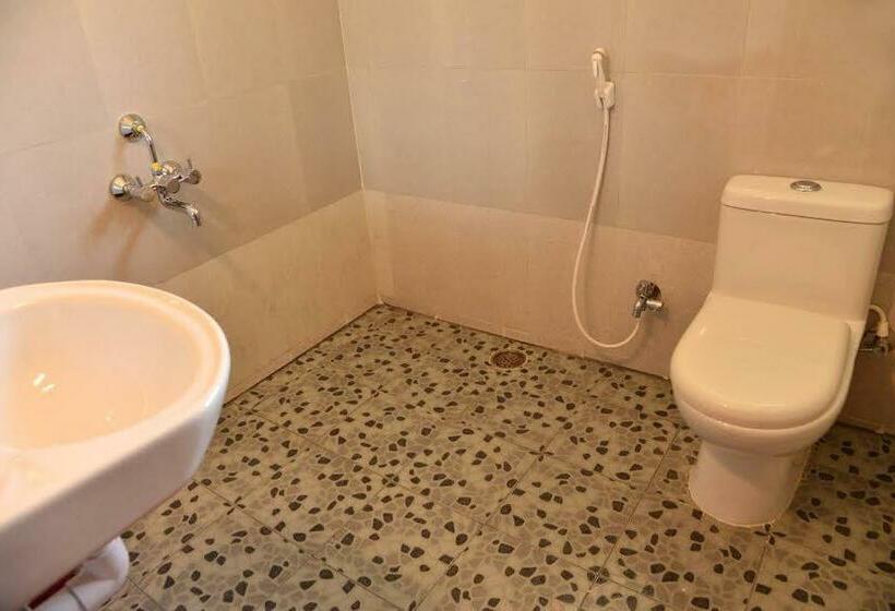 בית מלון כפרי River Near Coorg