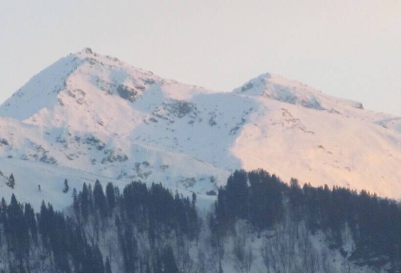 فندق Rock Top Inn