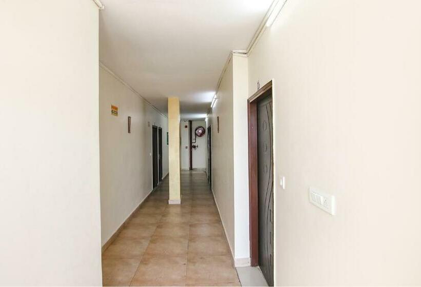 Отель Fabexpress Hc King