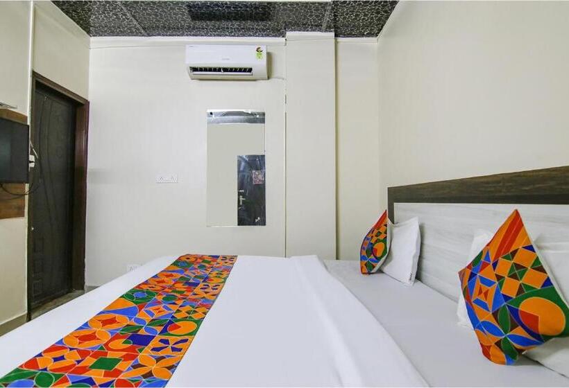 Отель Fabexpress Hc King