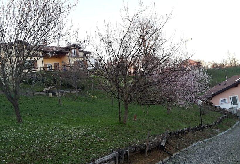 בית מלון כפרי Agriturismo Cascina Aurora