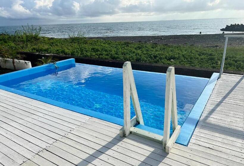 فندق ريفى Marineq