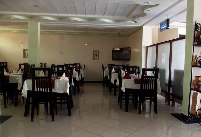 فندق Sahara Beach