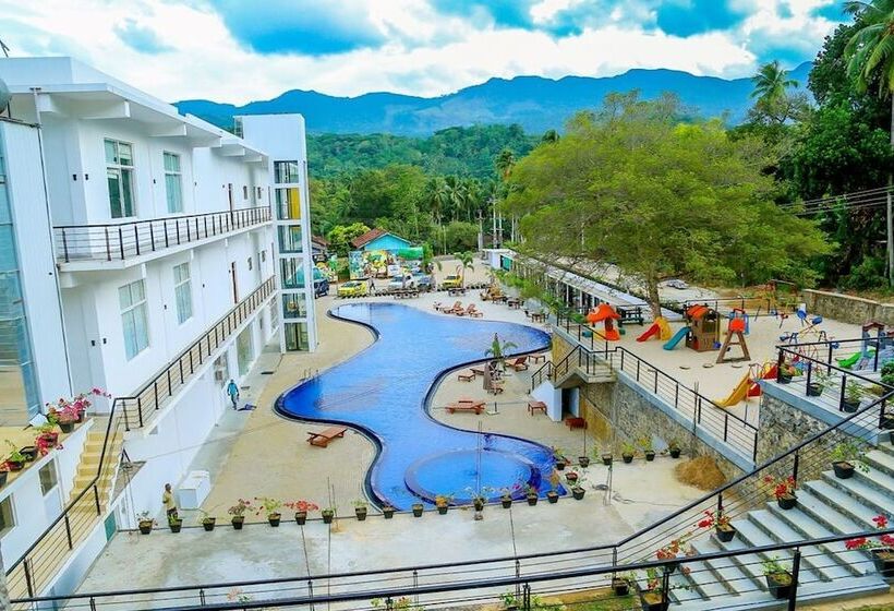 בית מלון כפרי Saru Blue Sapphire