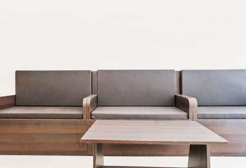 Отель Seema Residency By Oyo Rooms