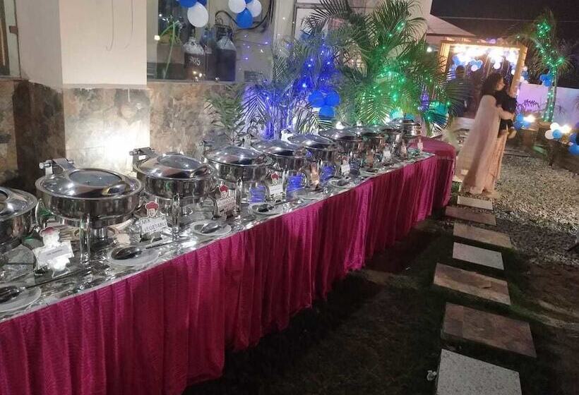 Отель Seven Star