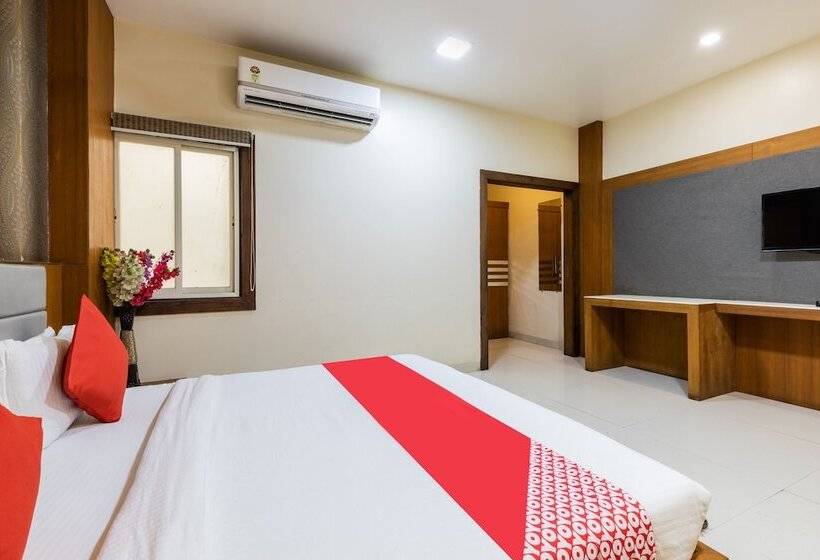 ホテル Shree Balaji Palace By Oyo Rooms