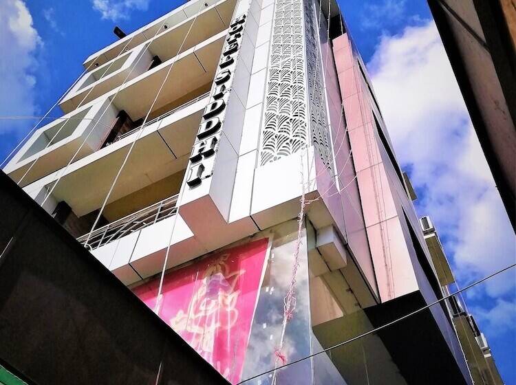 בית מלון כפרי Siddhi