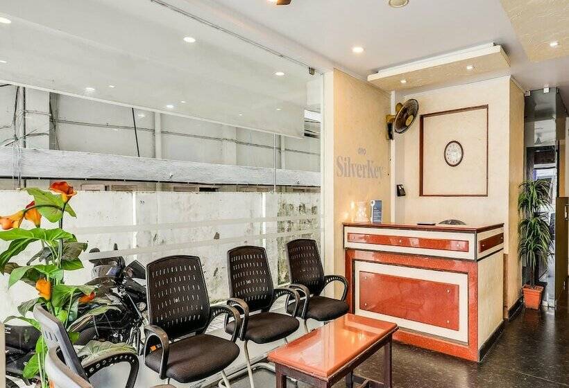 호텔 Silverkey Executive Stays 45762 Accadia Residency