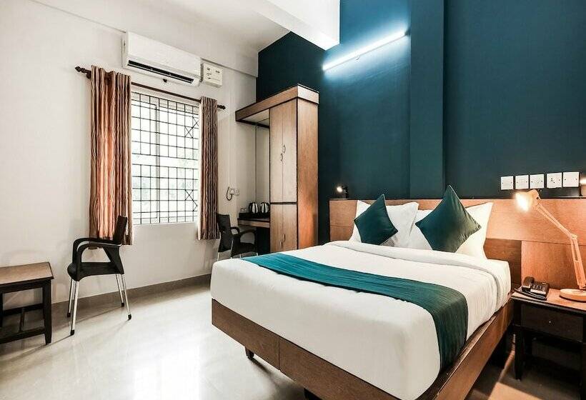 호텔 Silverkey Executive Stays 45762 Accadia Residency