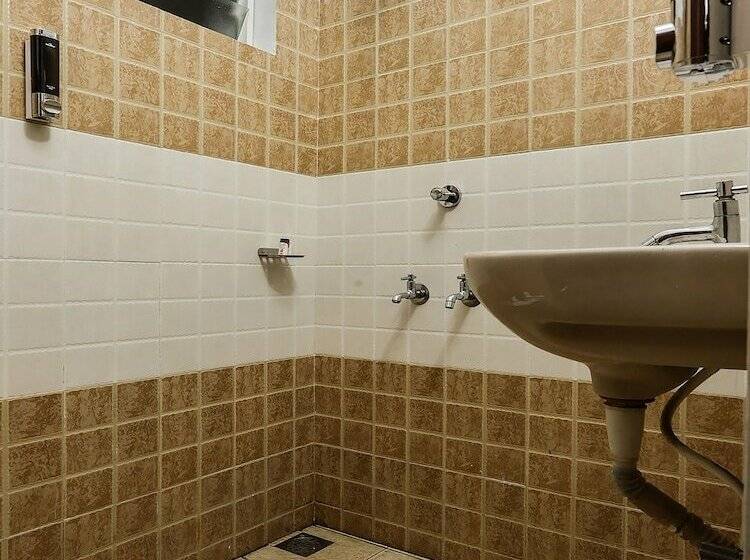 호텔 Silverkey Executive Stays 45762 Accadia Residency