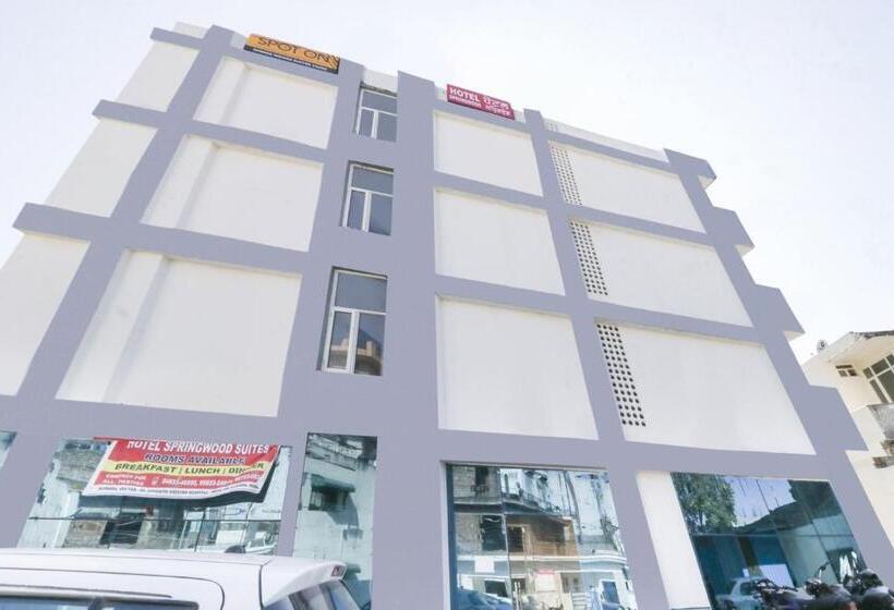 Super Hotel O Spring Woods Suites