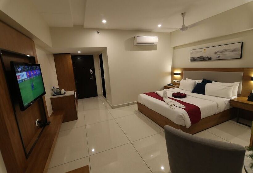 Отель Sri Sri Sri